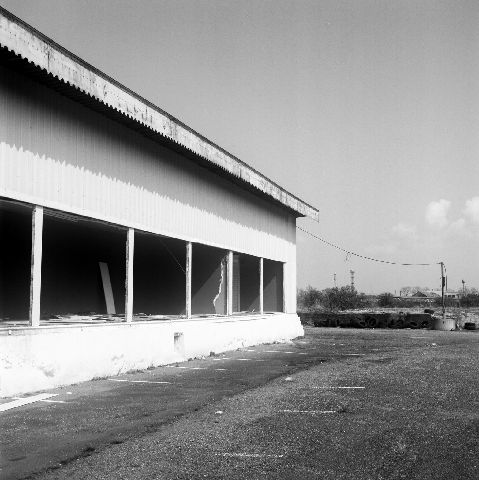 rolleiflex abandonned building rolleiflex abandonned building
